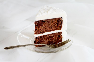 Food-styling-cake-slice
