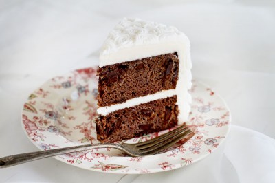 Slice-cake-food-styling