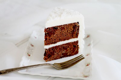 Food-styling-cake-slice