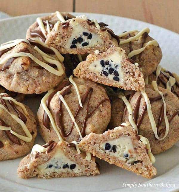 http://iambaker.net/wp-content/uploads/2016/07/Cookies-and-Cream-Crunch-Cookie-Bites-600x644.jpg