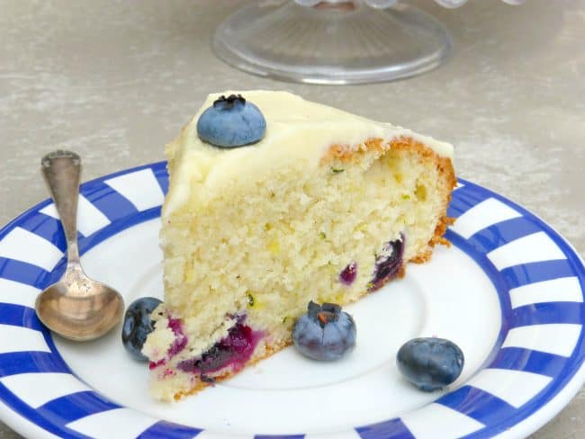 http://iambaker.net/wp-content/uploads/2016/08/Bluberry-and-Courgette-Cake-with-Lemon-Buttercream13-650x488.jpg