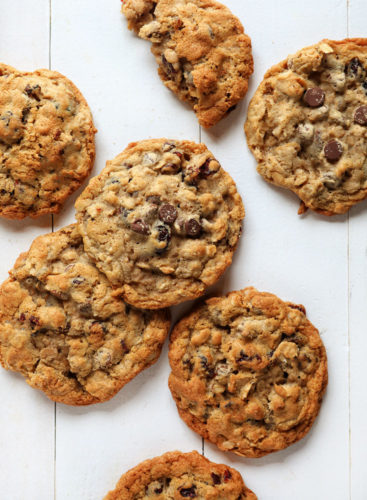 Chocolate Cranberry Oatmeal Cookies {VIDEO} | i am baker