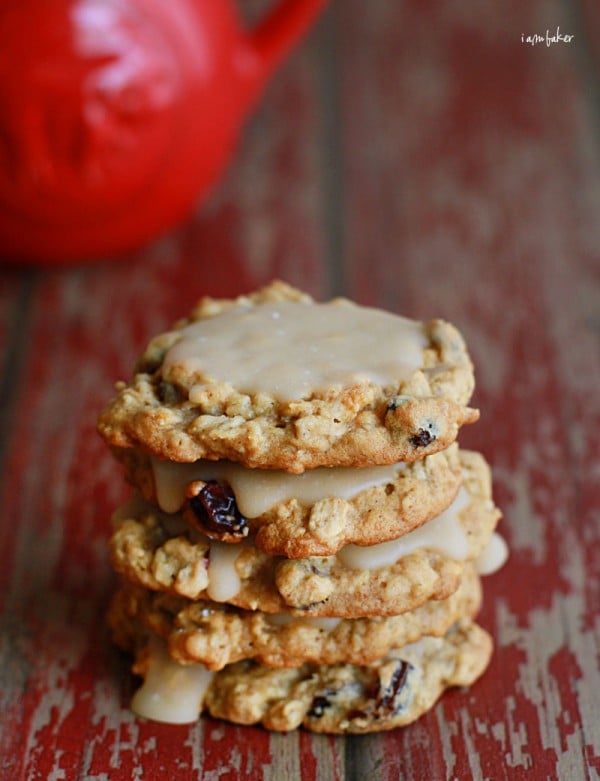 Iced Maple Oatmeal Cookies - The Nostalgic Crumb