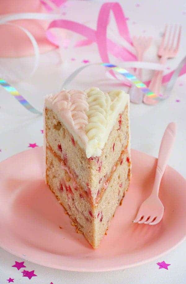 From Scratch Strawberry Cake by iambaker.net #cake #ombre #strawberry