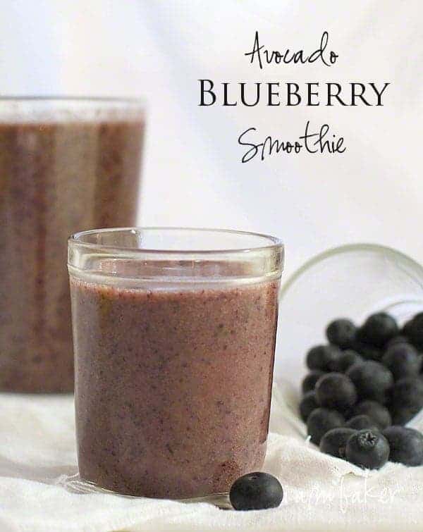 Avocado Smoothie {With Blueberries} –