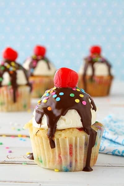 Ice Cream Sundae Cupcakes in Waffle Bowls - Ice Cream Cupcake