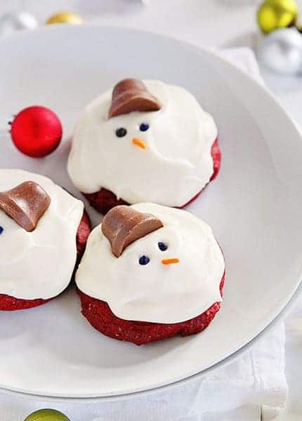 https://iambaker.net/wp-content/uploads/2013/12/cookiesnowman2.jpg