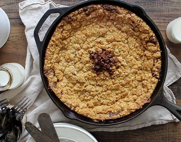 Brownies in a Cast Iron Skillet - Amanda's Cookin' 