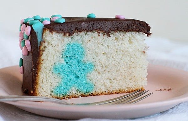 Gender Reveal Surprise-Inside Cake!