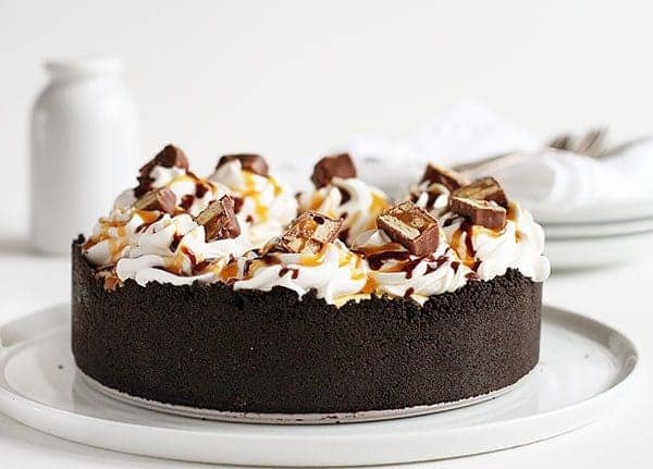 Snickers Bar Cheesecake Pie