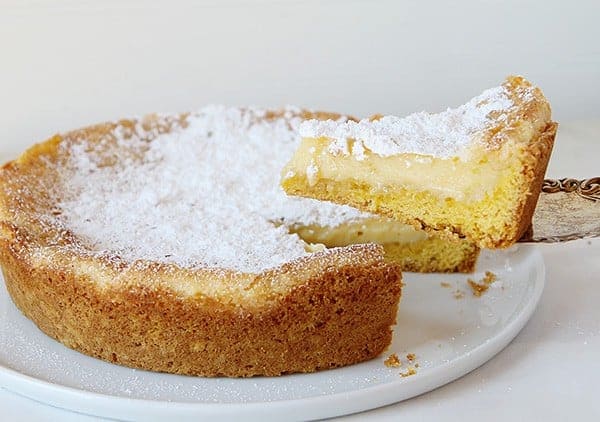 Classic Ooey Gooey Butter Cake Recipe | I Am Baker