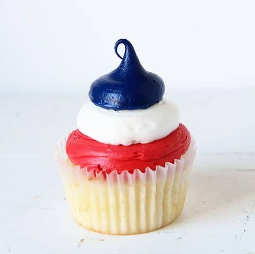 How to Make the Perfect Hi-Hat Cupcake with Surprise-Inside Colors!