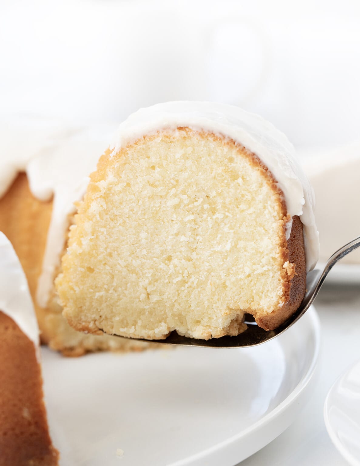 Vanilla Bundt Cake - i am baker