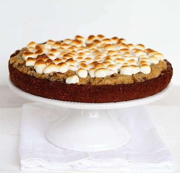 Brownie Cookie Dough Marshmallow Pie!