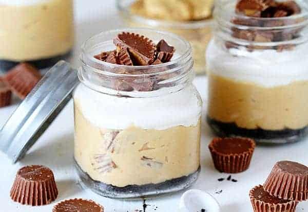 Reese's Peanut Butter Cheesecake in a Jar with Oreo crust!
