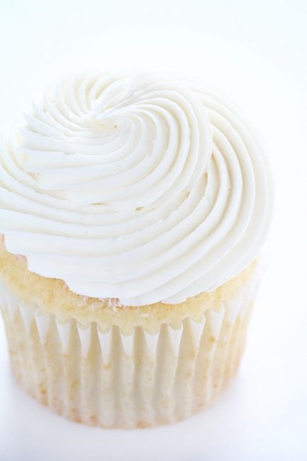 Smooth & Sleek~ this buttercream holds it shape and creates stunning designs!