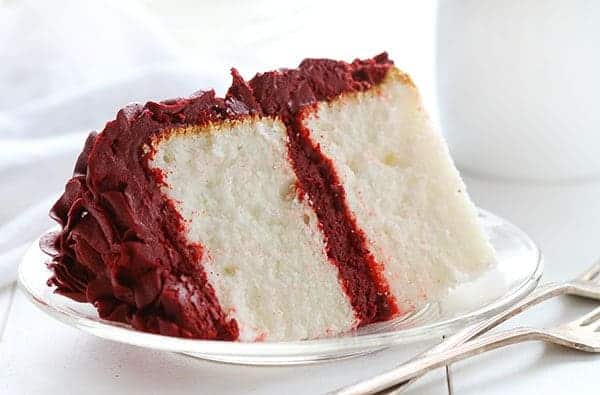 How To Make Maroon, Burgundy, And Other Deep Red Colored Icing and Frosting