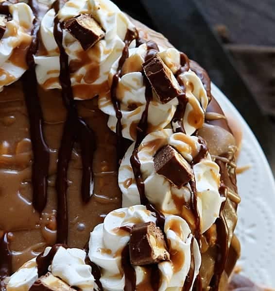 Snickers Cheesecake Cake!