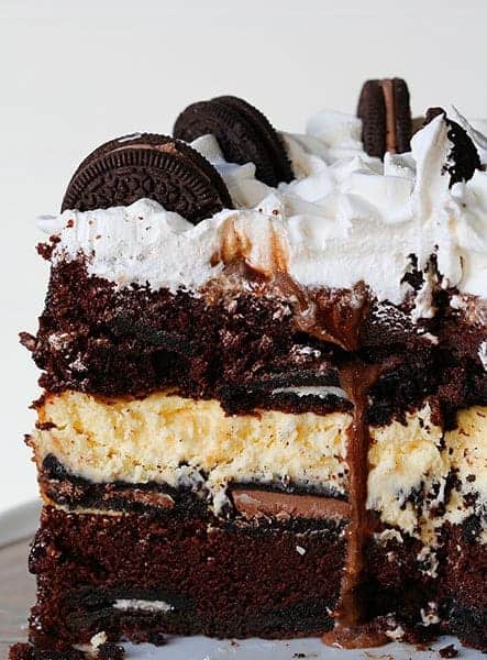 Oreo Cheesecake Cake