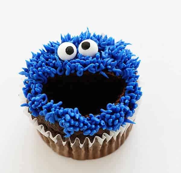 Cookie Monster Cupcakes！