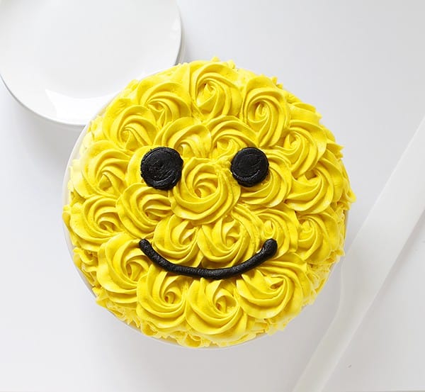 Smiley Face Yellow Rose Cake!