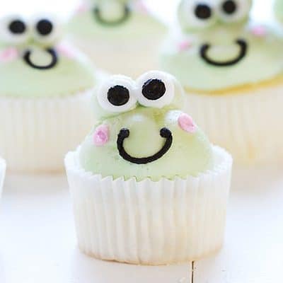 Buttercream Frog Cupcakes!