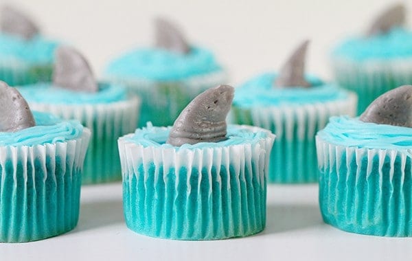 Shark Fin Cupcakes! (video)