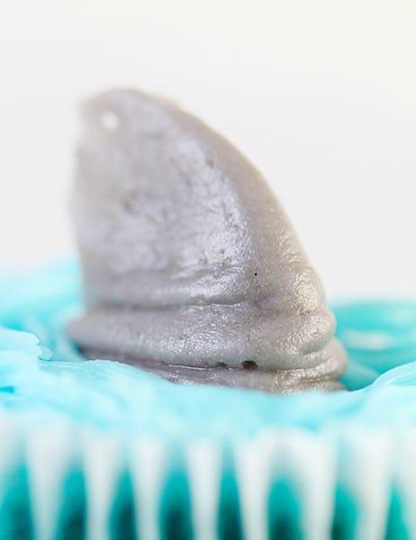 Shark Fin Cupcakes! (video)