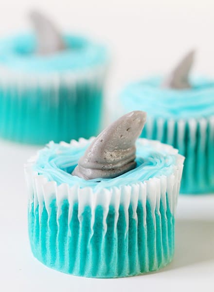 Shark Fin Cupcakes! (video)