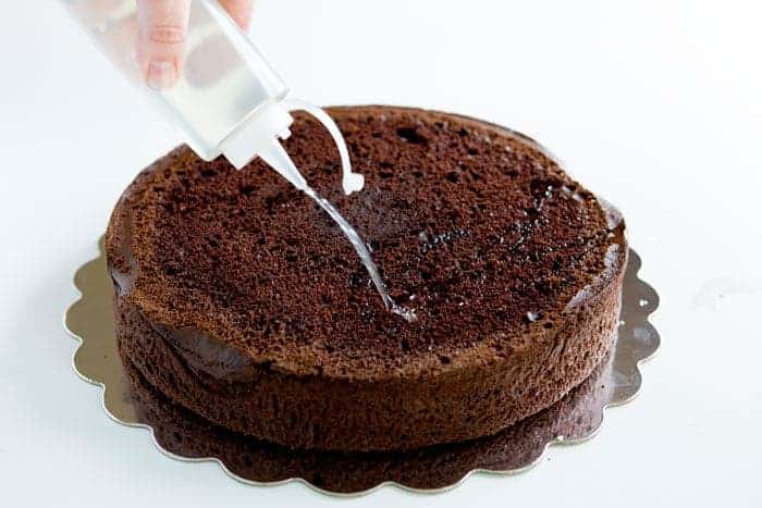 How to make sure your cake is moist and delicious EVERY single time!