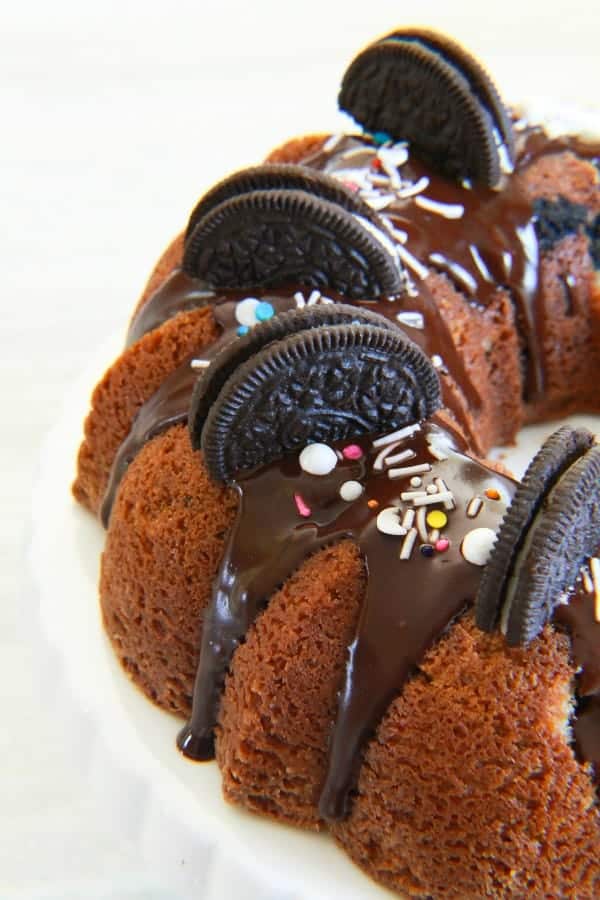 Cookies & Cream Bundt Cake | I Am Baker