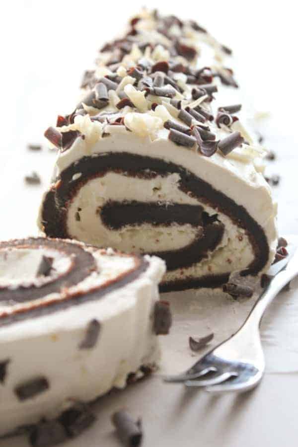 Chocolate Tiramisu Roll Cake | i am baker