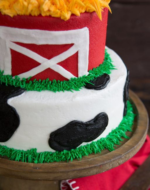 Easy and FUN Cow & barn Cake!