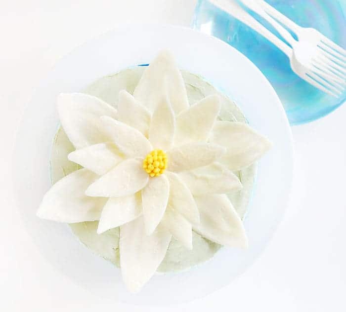 White chocolate water lily on a buttercream cake!