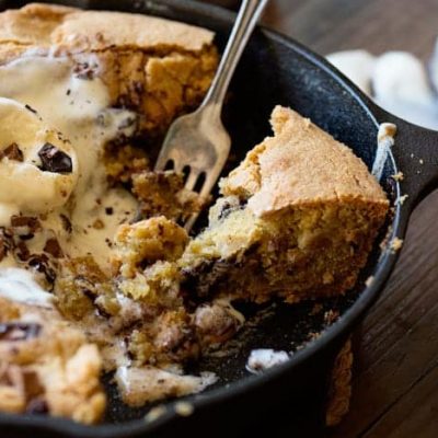 blog-skillet-chocolate-chip-cookie