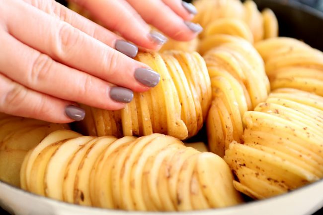 Perfect Slices of Scalloped Potatoes