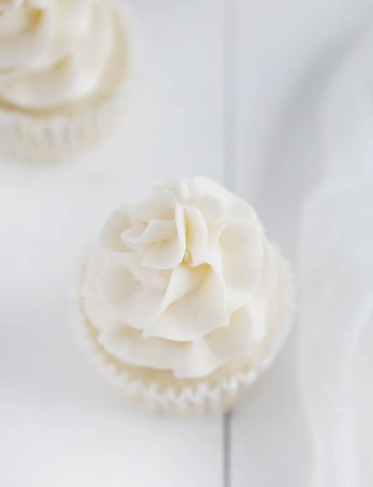 Easy Coconut Frosting i am baker