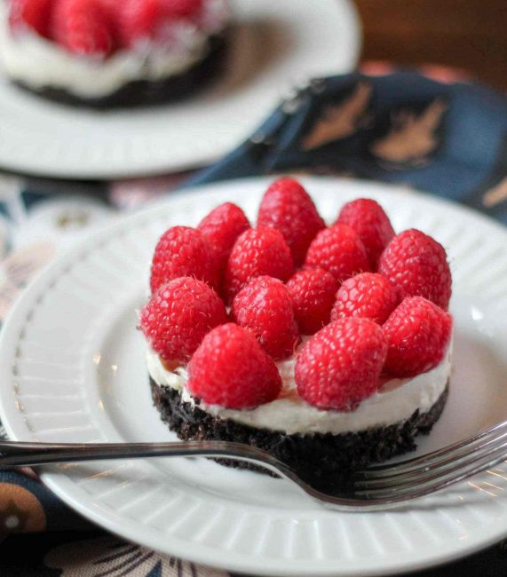 NO BAKE Valentine's Day Dessert