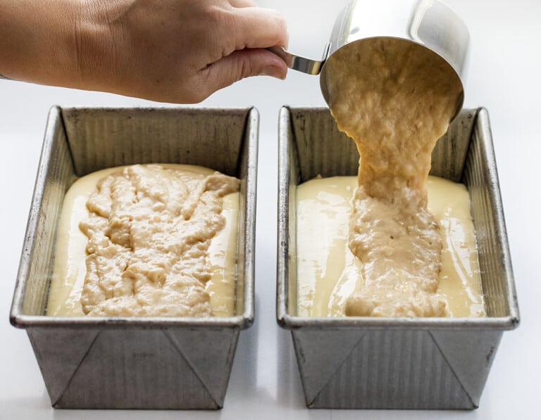 Cream Cheese Banana Bread {VIDEO} i am baker