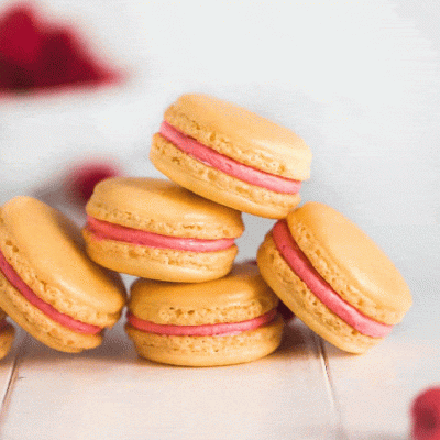 Raspberry Pink Macarons Box – Sugar Glaze Bakery