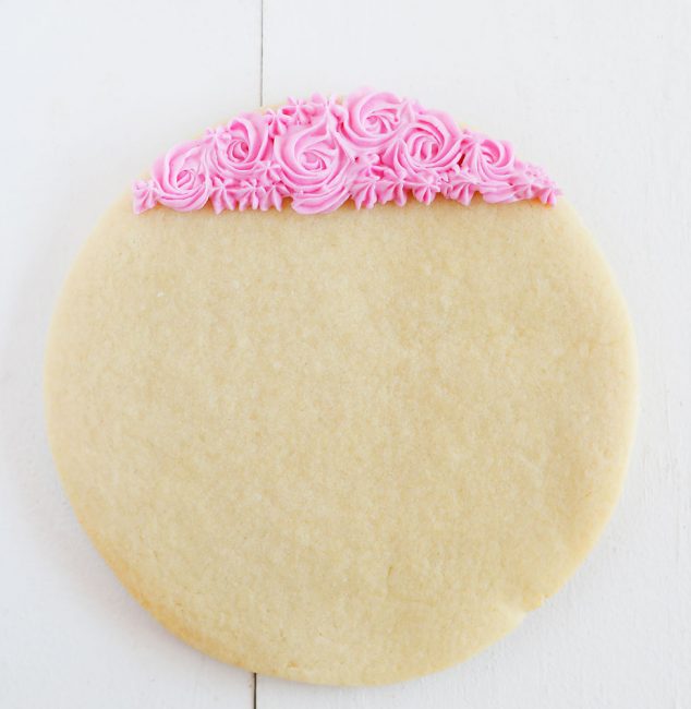 Sugar Cookies with Buttercream {VIDEO} i am baker