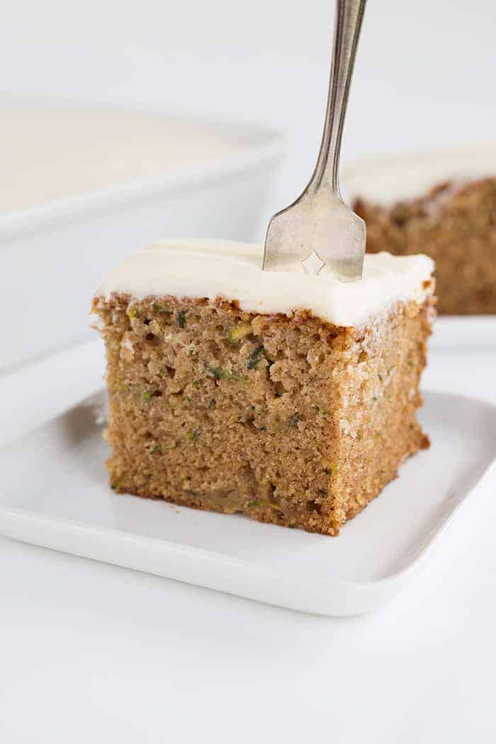 easy zucchini cake