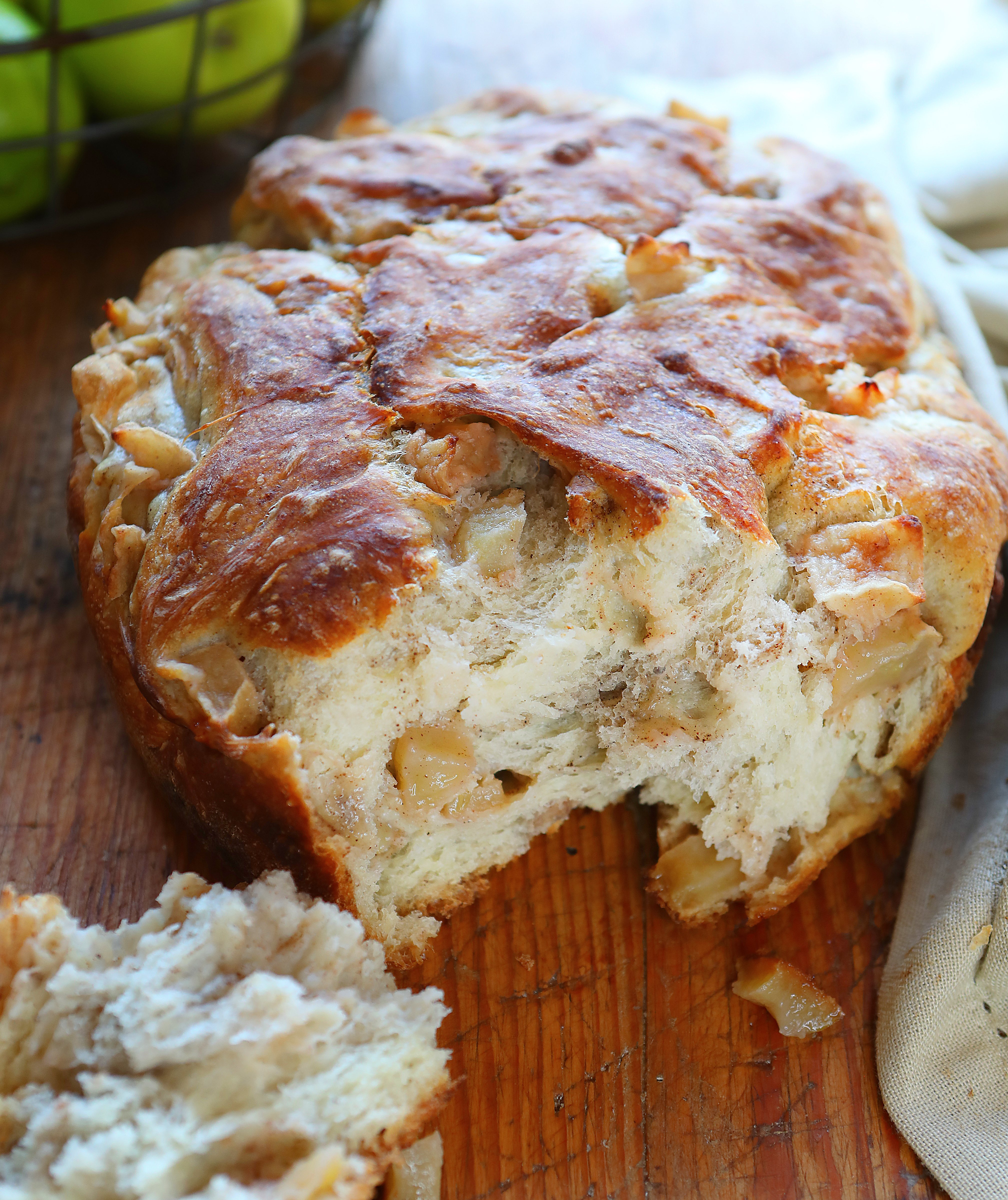 Easy Artisan Apple Bread