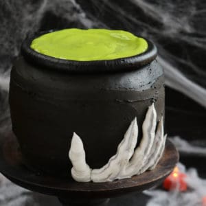 cauldron-cake-BLOG3