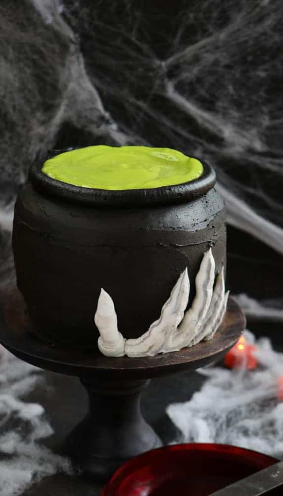 Cauldron Cake {VIDEO}