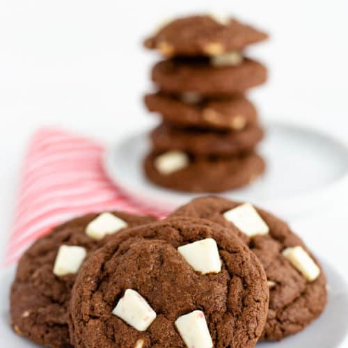 Christmas Wreath Cookies - Cookie Dough and Oven Mitt