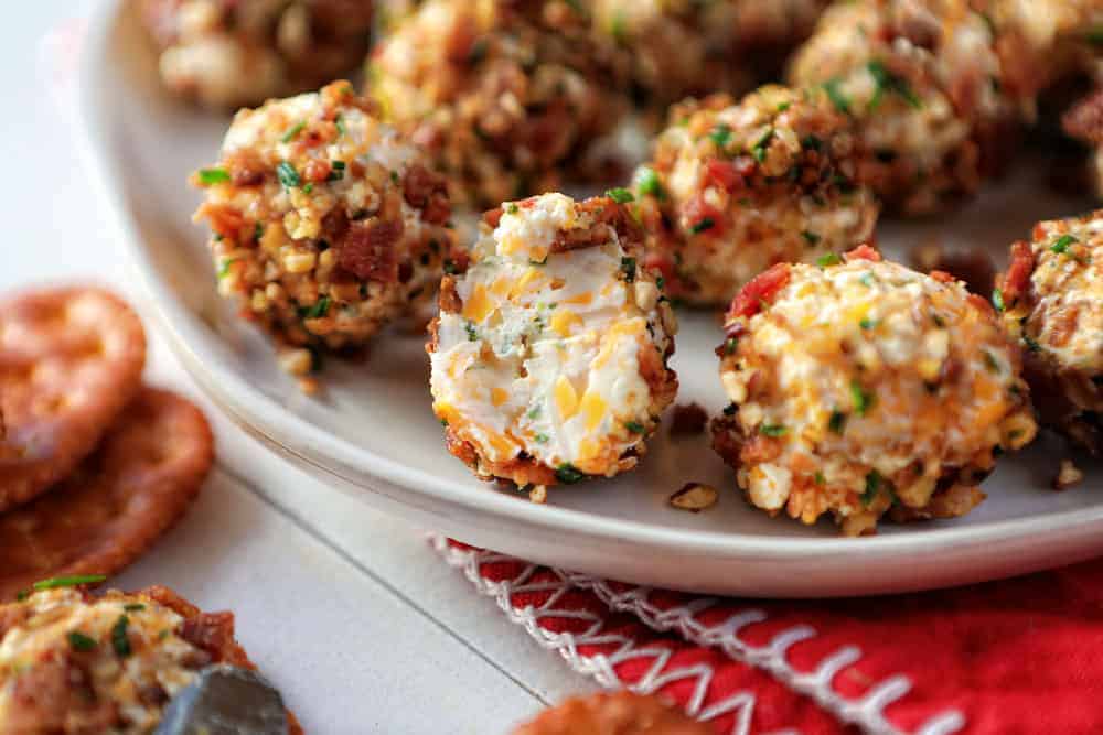 Bacon Cheeseball Bites