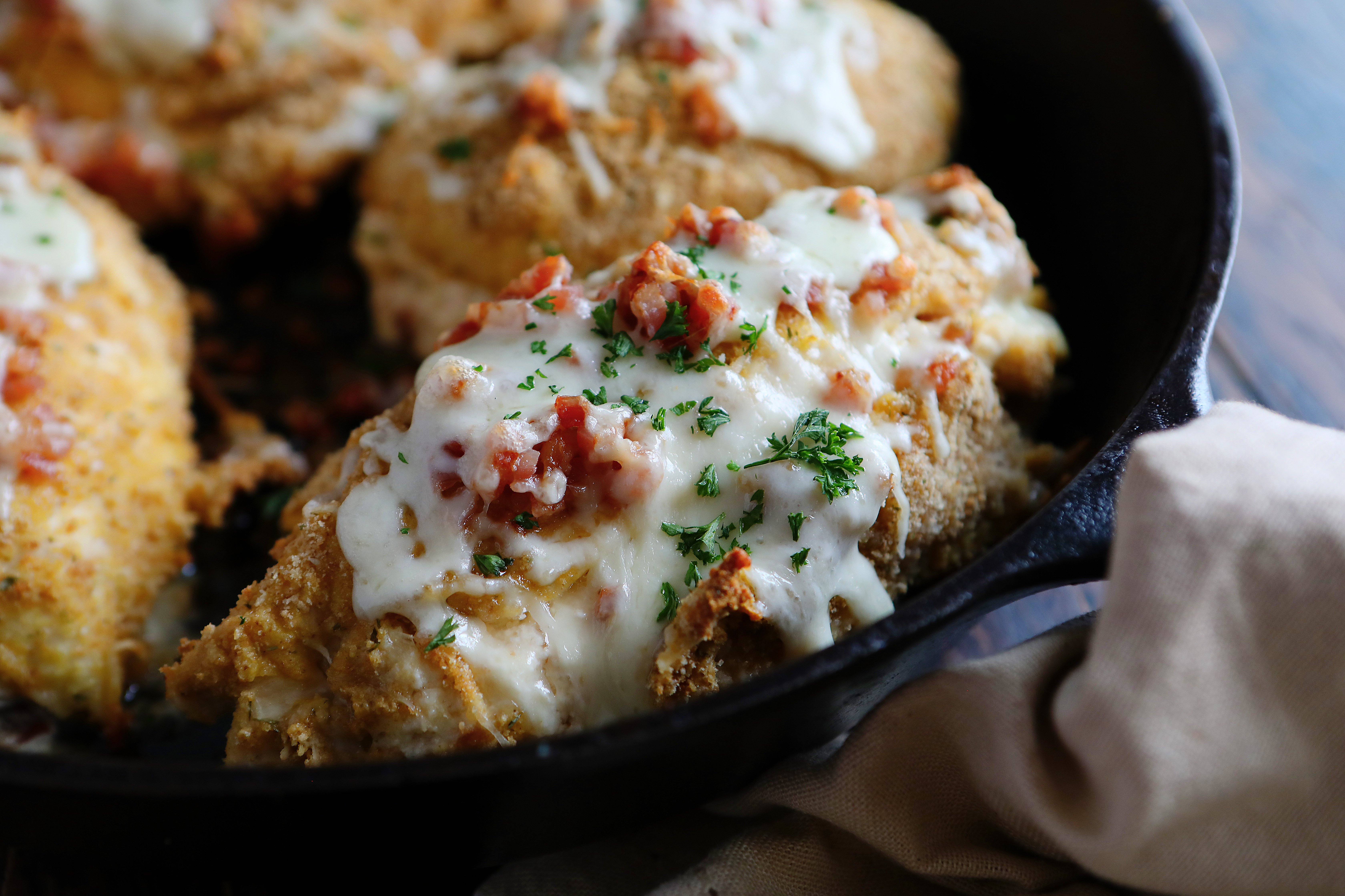Ready to kick your chicken dinner up a notch? Try stuffing the chicken with all the delicious things! stuffed chicken, chicken dinner, chicken, i am baker, bacon stuffed chicken, cheesy stuffed chicken, bacon cheese chicken Stuffed Chicken Breast