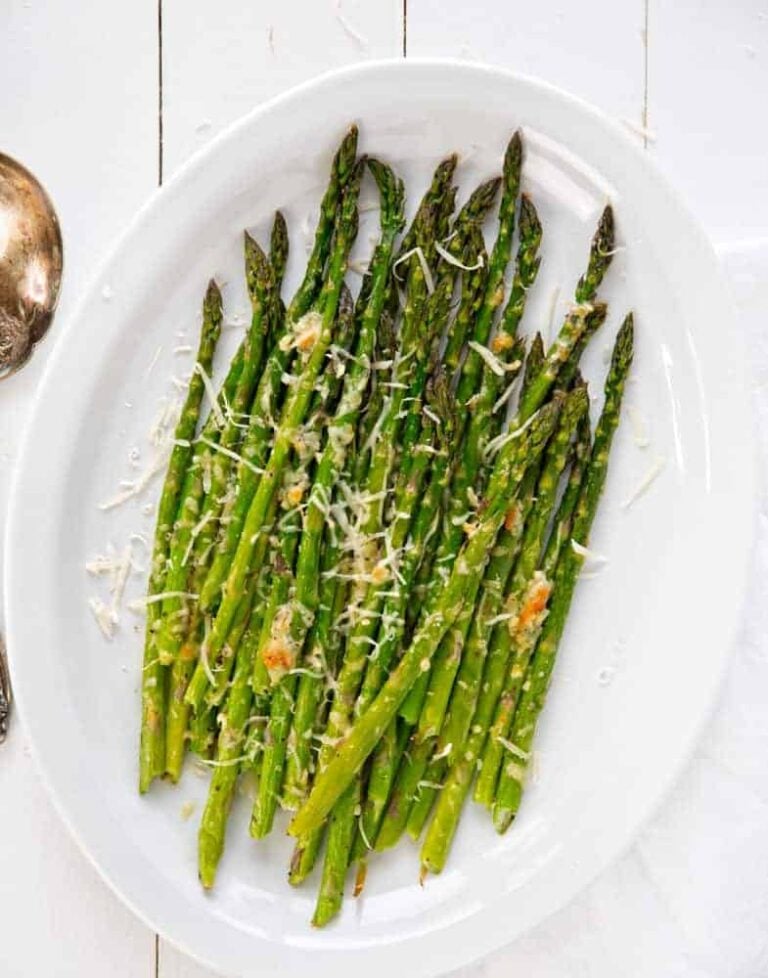 Garlic Roasted Asparagus - i am baker