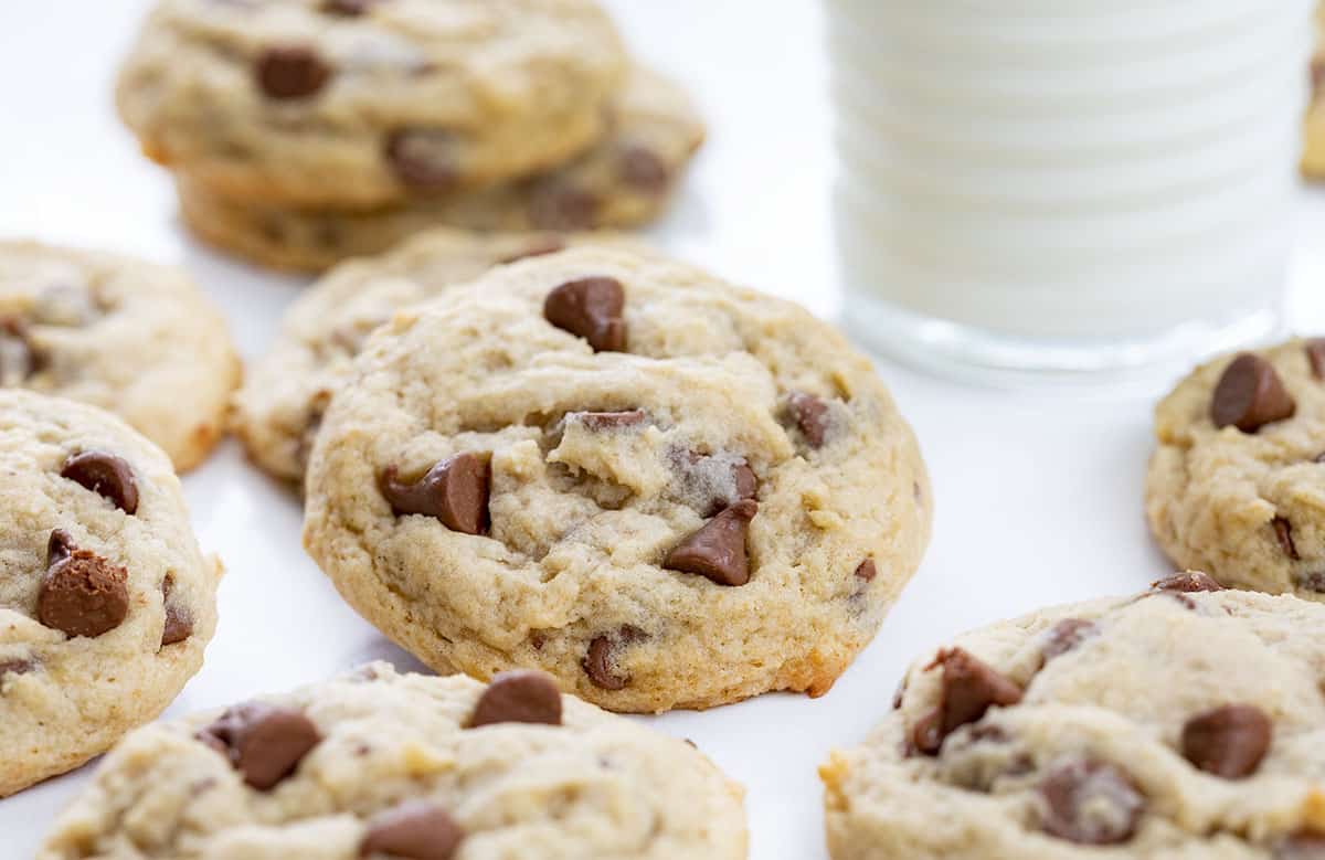 Banana Chocolate Chip Cookies on Counter with Glass of Milk.Cookies, Cookie Recipes, Baking, Chocolage Chip Cookies, Banana Cookies, Dessert, Banana Desserts, Cookie Exchange, Chewey Cookies, i am baker, iambaker